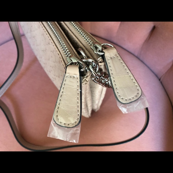 Guess crossbody handbag - Picture 3 of 12